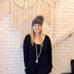 Meet your Posher, Dayna